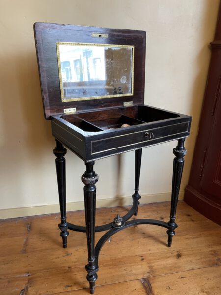 Toilettafeltje Napoleon III Make-up Tafel