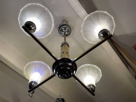 Plafondlamp 4 arms tulpvormig matglazen schalen jaren 30 - Afbeelding 2