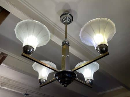 Plafondlamp 4 arms tulpvormig matglazen schalen jaren 30 - Afbeelding 3