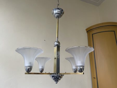 Plafondlamp 4 arms tulpvormig matglazen schalen jaren 30