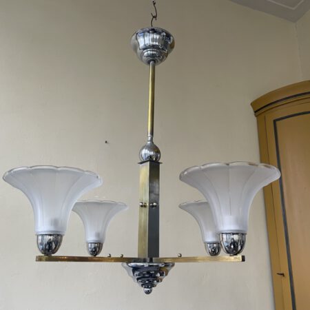 Plafondlamp 4 arms tulpvormig matglazen schalen jaren 30