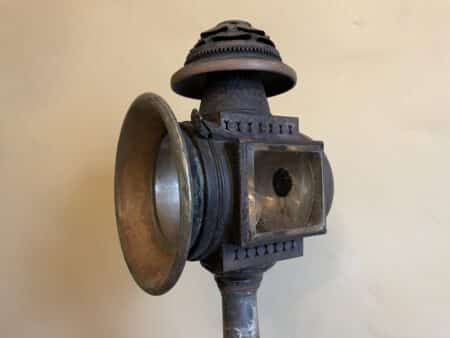Industriele Vloerlamp op Oud Statief