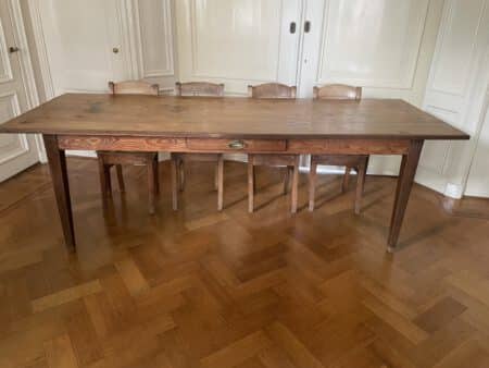 Eettafel Leeftafel Tafel 247 cm.