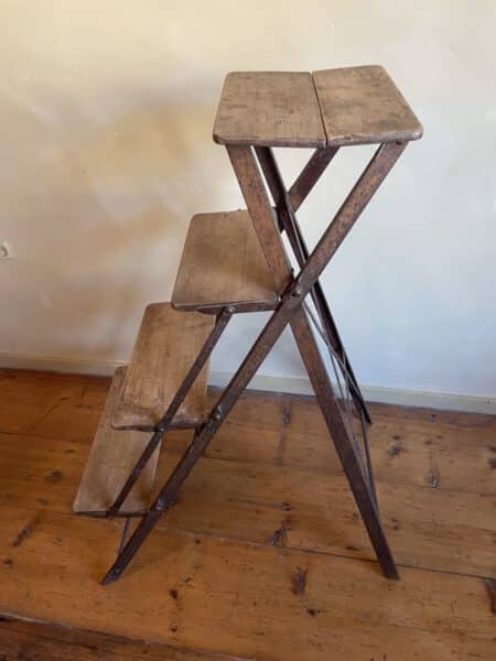 Trap Etalage Standaard - Afbeelding 15