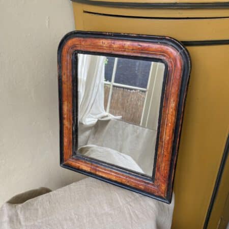 Spiegeltje Gehout Louis Philippe 40 cm.