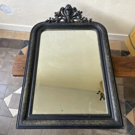 Spiegel met Kuif Louis Philippe 108 cm.