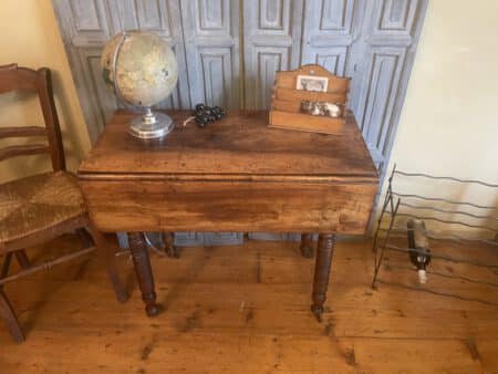 Hangoortafel Sidetable Notenhout - Afbeelding 16