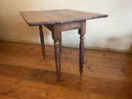 Hangoortafel Sidetable Notenhout - Afbeelding 13