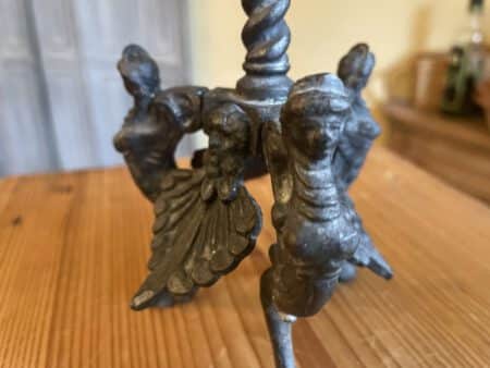 Kandelaar met Mytische figuren19e eeuws - Afbeelding 5