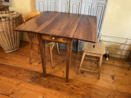 Hangoortafel Side Table Klaptafel