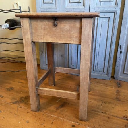 Bijzettafeltje Krukje met deksel