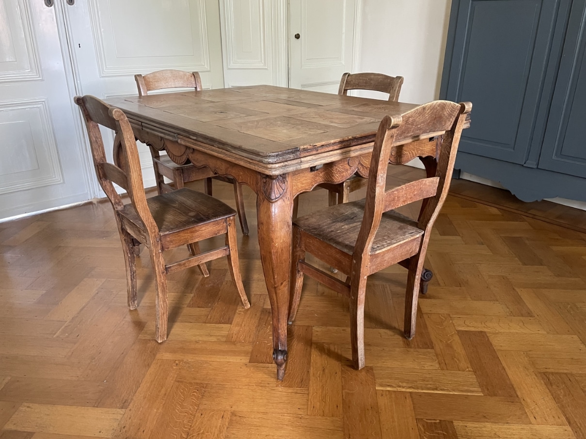 Eettafel Uittrektafel Louis XV Stijl 229 cm.